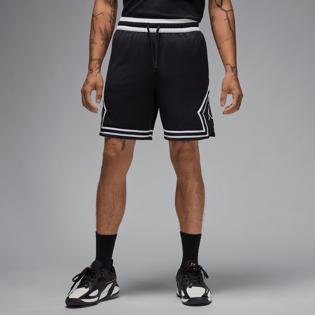 Black/White/White