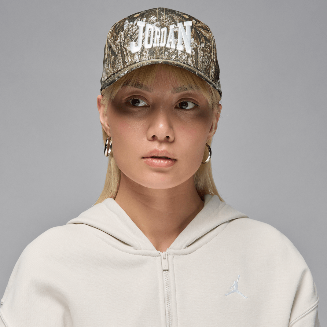 White/Sail